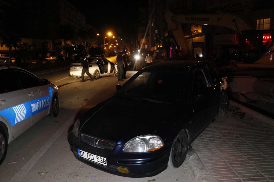 Adana’da trafik kazası yaptıktan sonra karşı tarafın sürücüsünü bıçakladılar