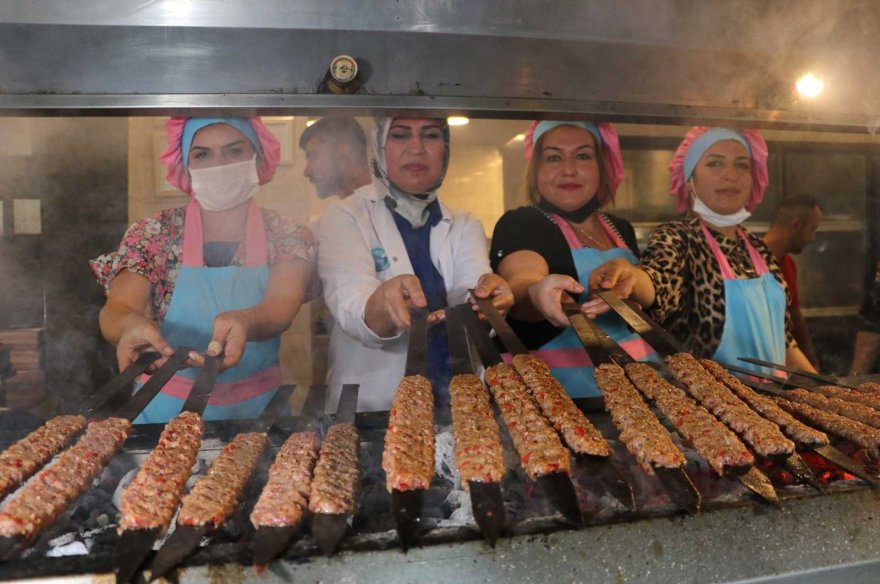 Kebabın başkentine kadın kebap ustaları geliyor