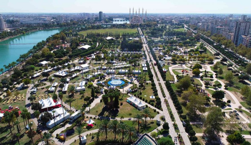 "Uluslararası Adana Lezzet Festivali" başladı