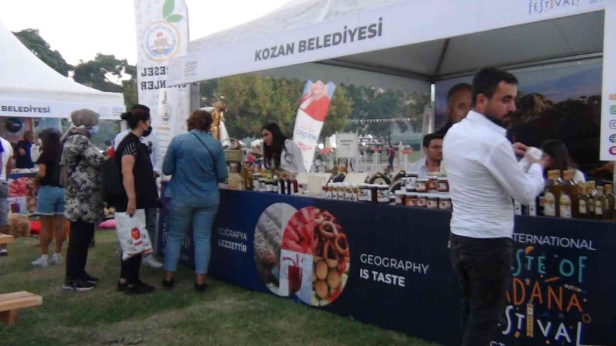 Uluslarası Adana Lezzet Festivali’nde yöresel ürünlere yoğun ilgi