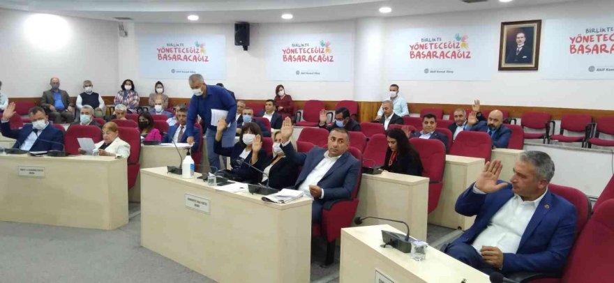 Seyhan Belediye Meclisinde bütçe tartışması