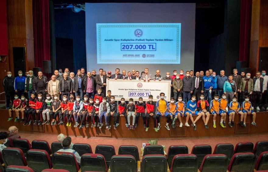 Adana’da amatör futbol kulüplerine 207 bin TL yardım