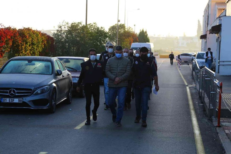 Adana’da FETÖ operasyonu