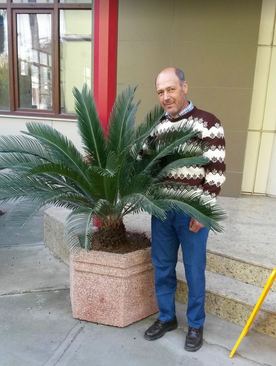 Çöp kamyonunun altında kalan temizlik işçisi hayatını kaybetti