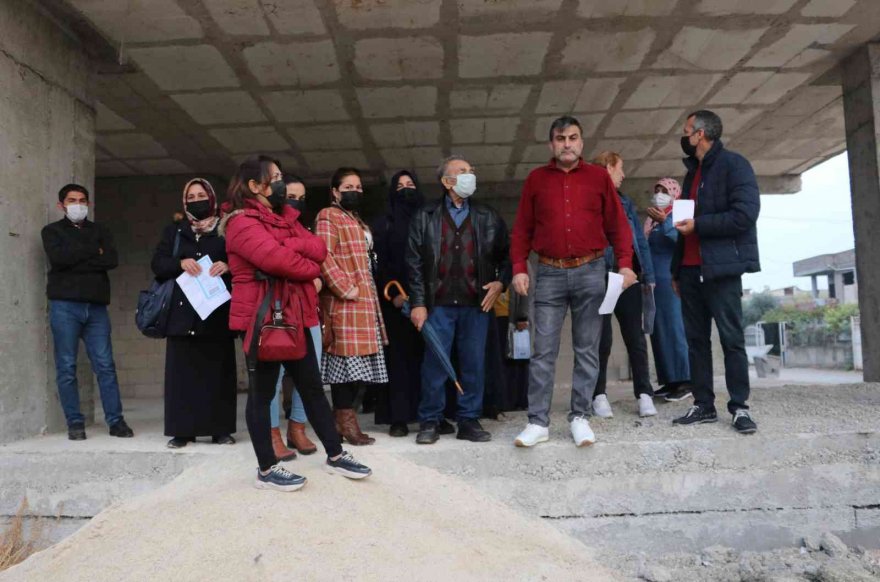 Ödüllü zabıtaya ev vaadiyle dolandırıcılık iddiası