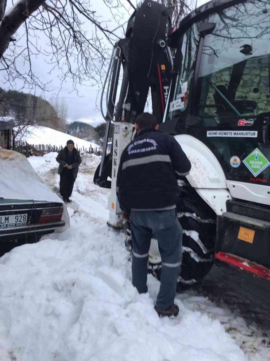 Adana’nın kuzey ilçelerinde karla mücadele