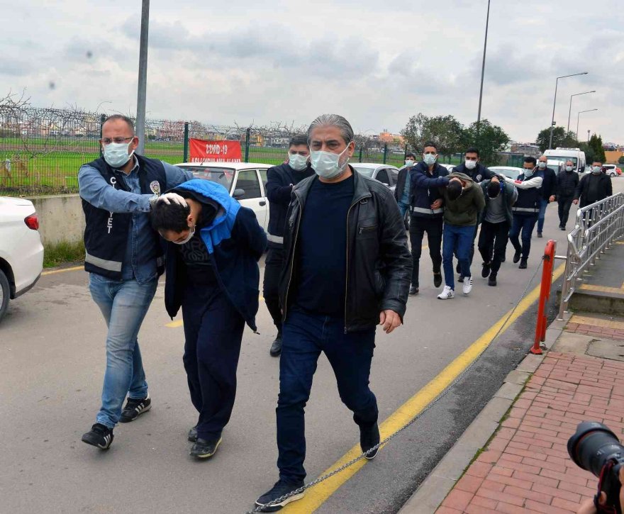 150 bin liralık otomobil için öldürüp gömdüler