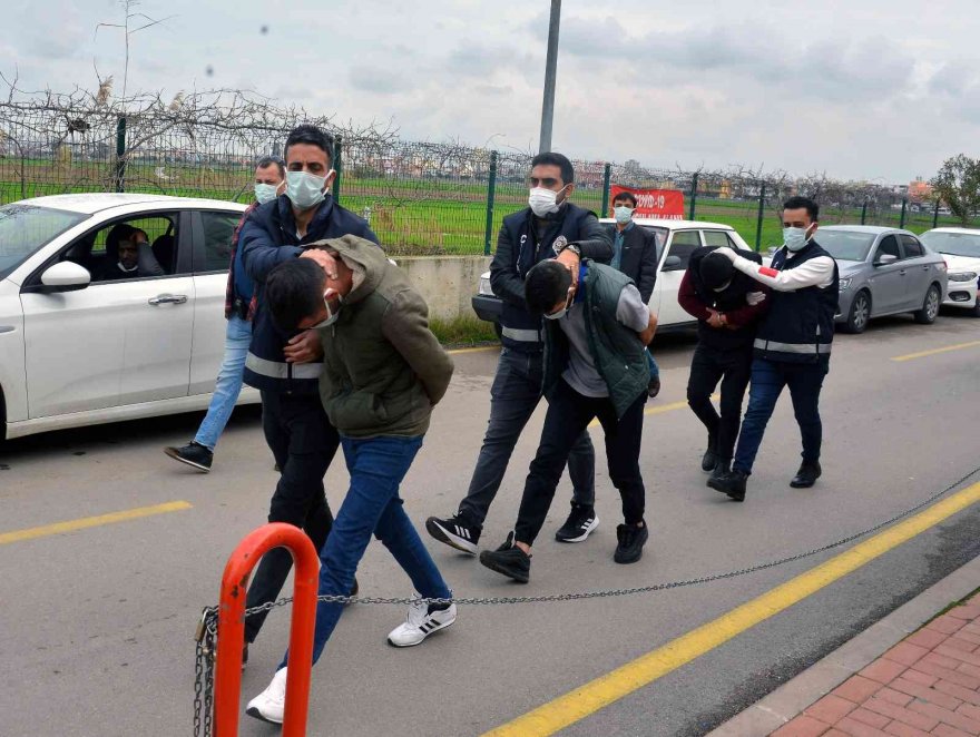 150 bin liralık otomobil için öldürüp gömdüler