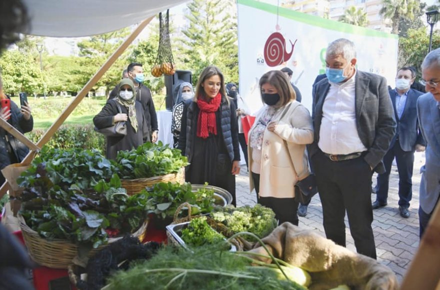 Adana Çiftçi Pazarı açıldı