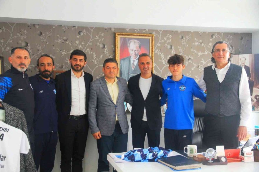 Kürşat Adana Demirspor’da