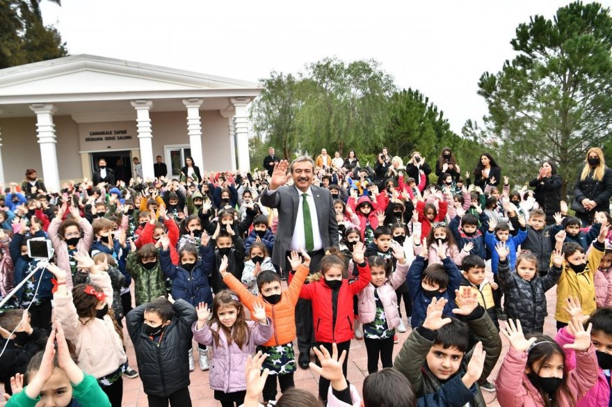 Başkan Çetin’i duygulandıran gösteri