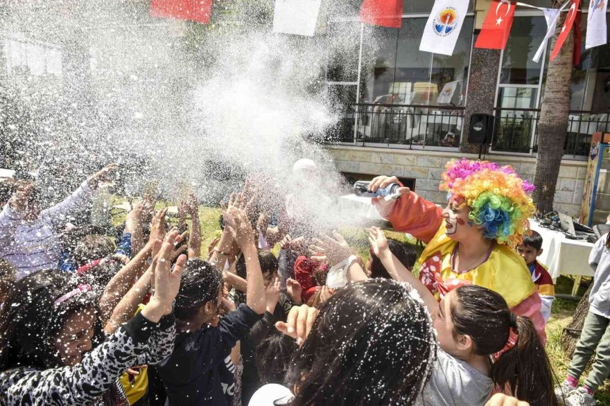 23 Nisan’da hasta ve göçmen çocuklar unutulmadı