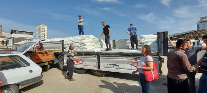 Adana’da arıcılara 945 ton şeker desteği yapıldı