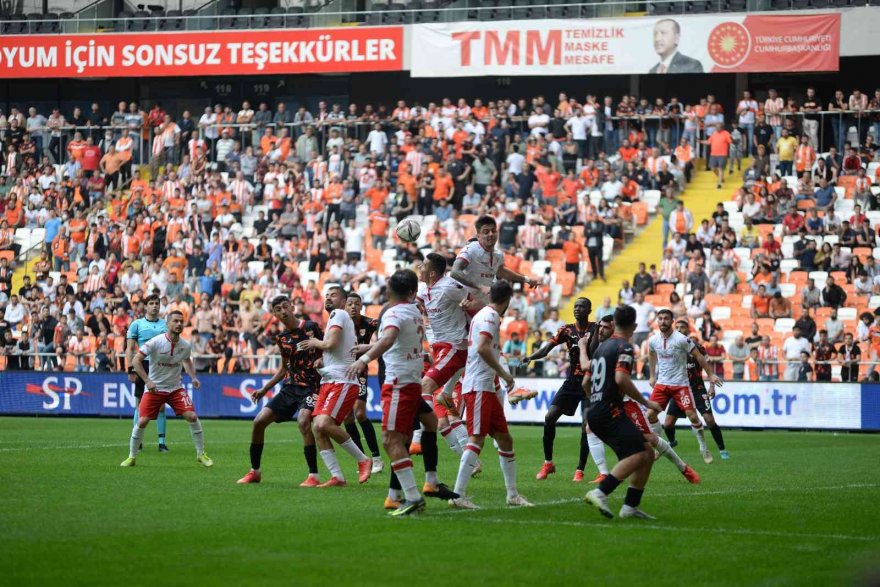 Adanaspor evinde mağlup