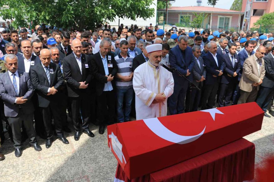 Cudi Dağı’nda şehit olan teğmen Akdeniz Adana’da toprağa verildi