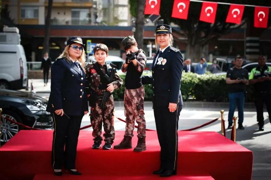 Kahraman anneler: Kadın polisler