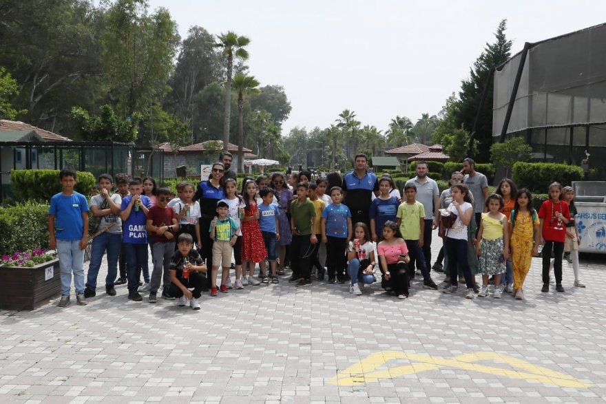 “Geziyorum, görüyorum, öğreniyorum” projesiyle köy çocukları öğreniyor