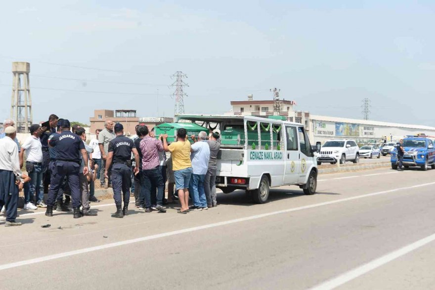 Traktöre çarpan motosiklet sürücüsü hayatını kaybetti