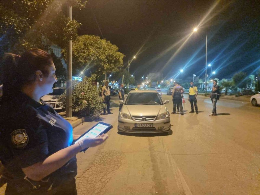 Huzur ve güven uygulamasında alkollü sürücü ile polis sabır sınavı verdi