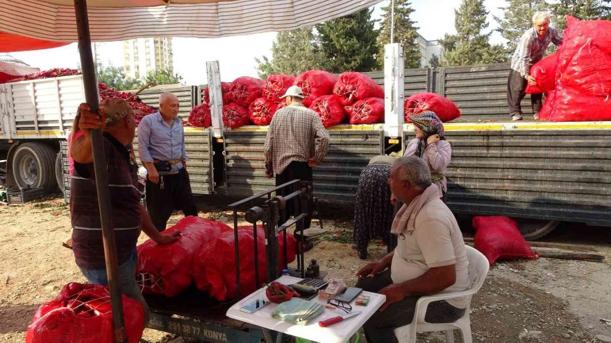 Alıcı bulamadı: Salçalık biberin kilosu 12 TL’den 10 TL’ye düştü