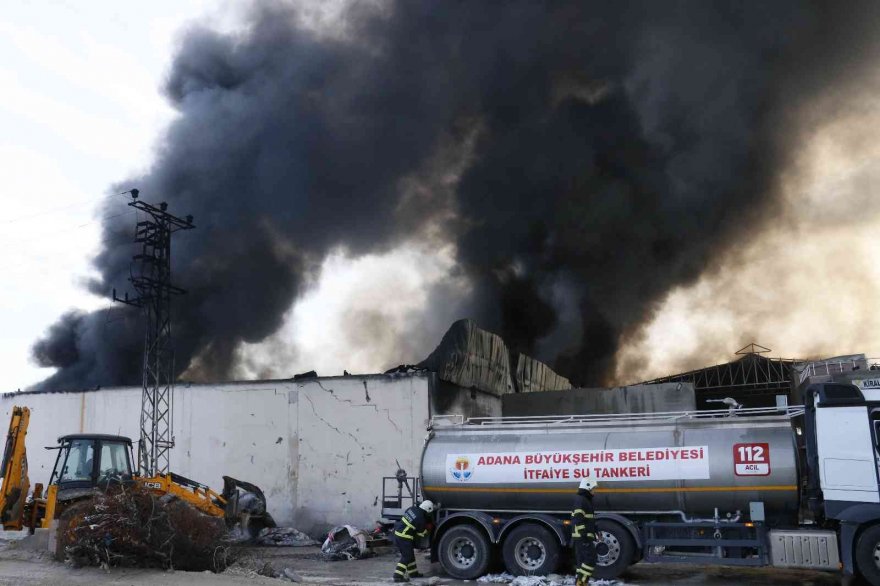 Adana’da alüminyum fabrikasında yangın