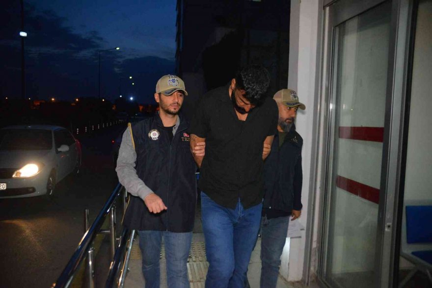 Adana’da DEAŞ’a şafak operasyonu: 5 kişi gözaltına alındı