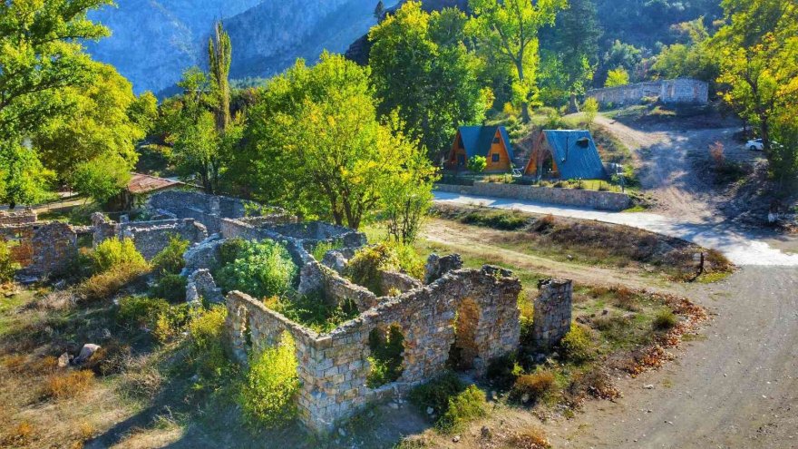 Adana’nın saklı cenneti Belemedik renk cümbüşüne büründü