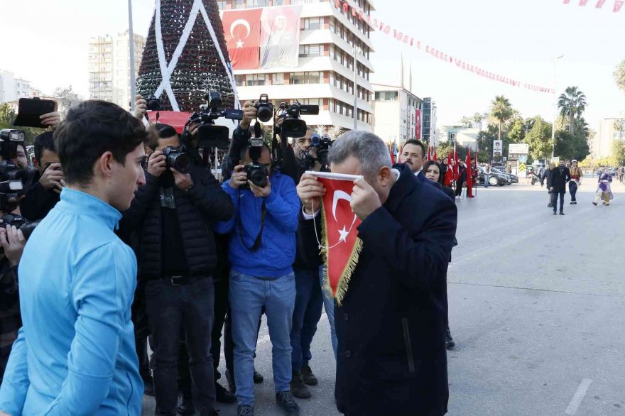 Adana’da 101. yıl coşkusu