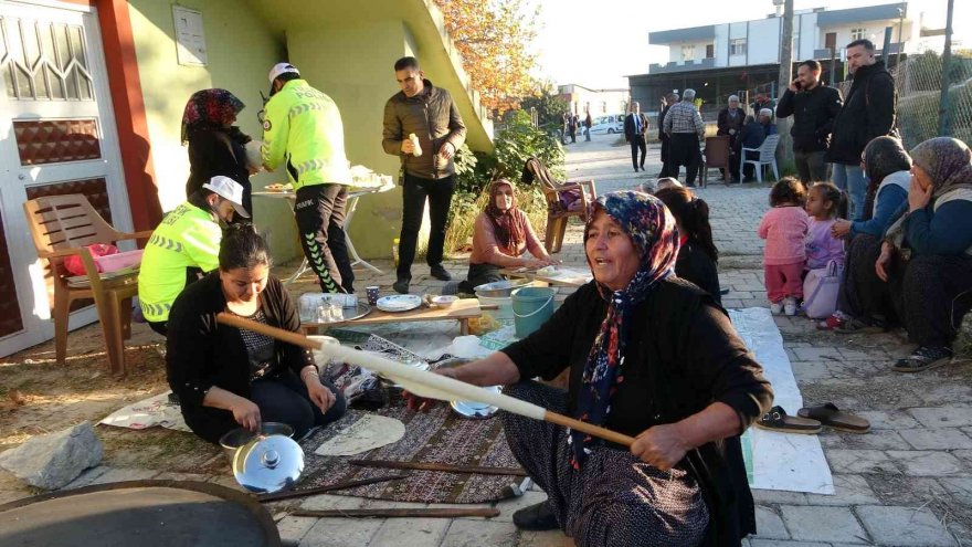 Adanalı kadınlar Vali Elban’ı dualarla karşıladı