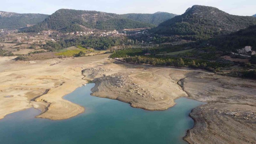 Kuraklık tehlikesi: Adana Kozan Barajında su seviyesi yüzde 27’ye düştü