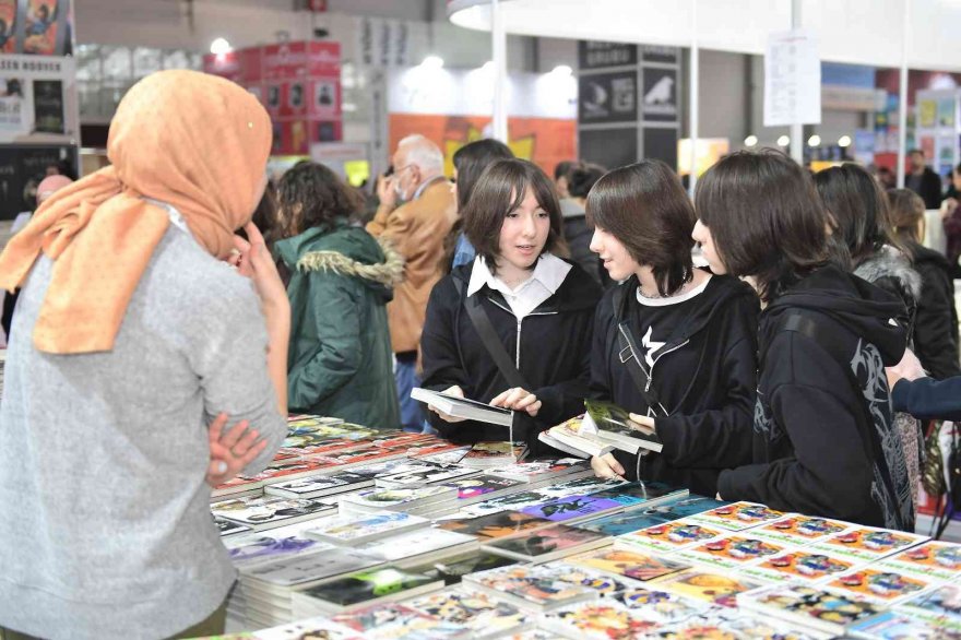 Çukurova Kitap Fuarı açıldı