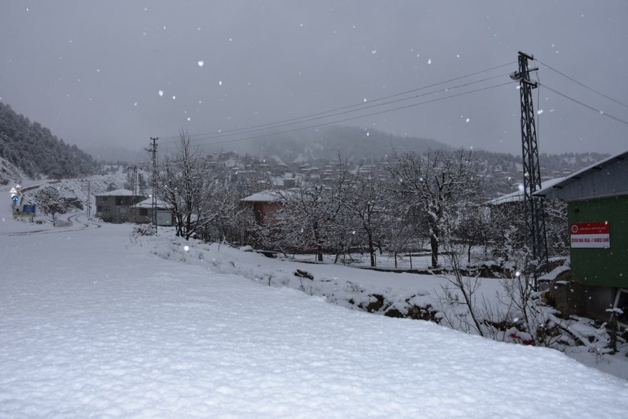 Kızıldağ Yaylası beyaza büründü