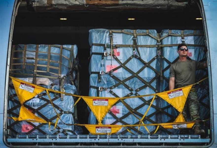 Amerika’nın 100 yataklı sahra hastanesi İncirlik’e ulaştı