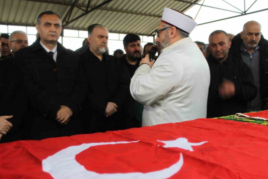 Heyelan faciasında hayatını kaybeden Rahime öğretmen toprağa verildi