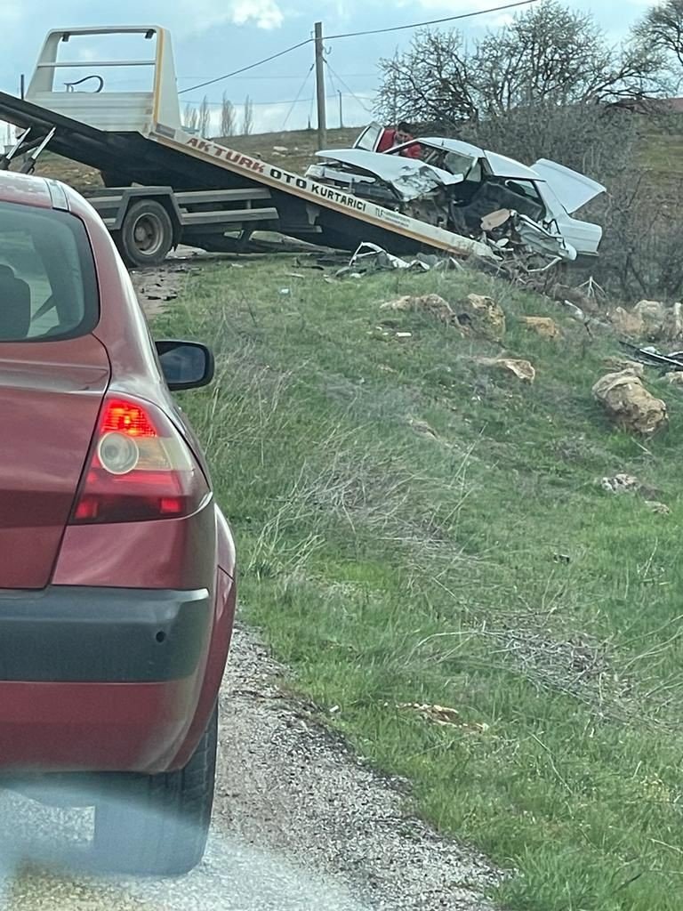 Tufanbeyli’de trafik kazası: 1 ölü, 4 yaralı