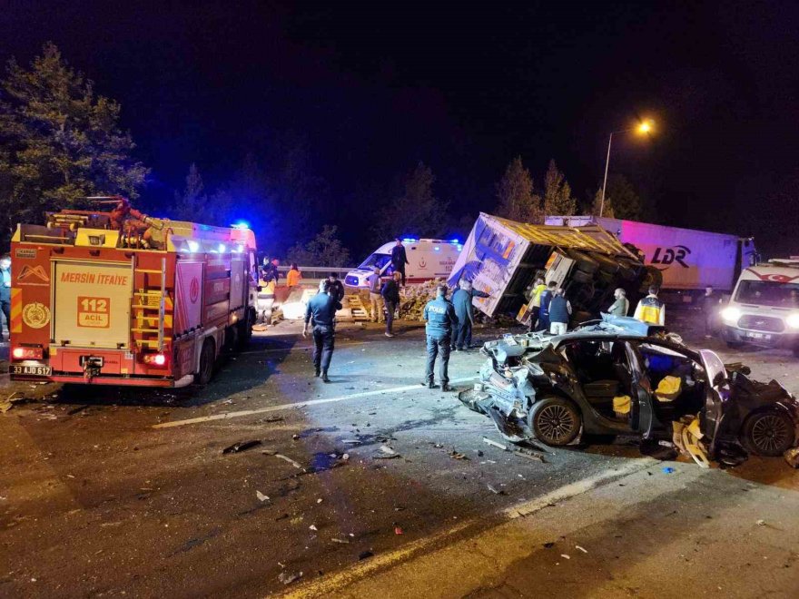 Adana’da 13 aracın karıştığı zincirleme trafik kazası: 7 ölü, 7 yaralı