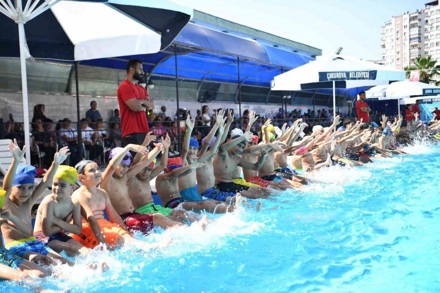 Çukurova’da yüzme kurslarına rekor başvuru