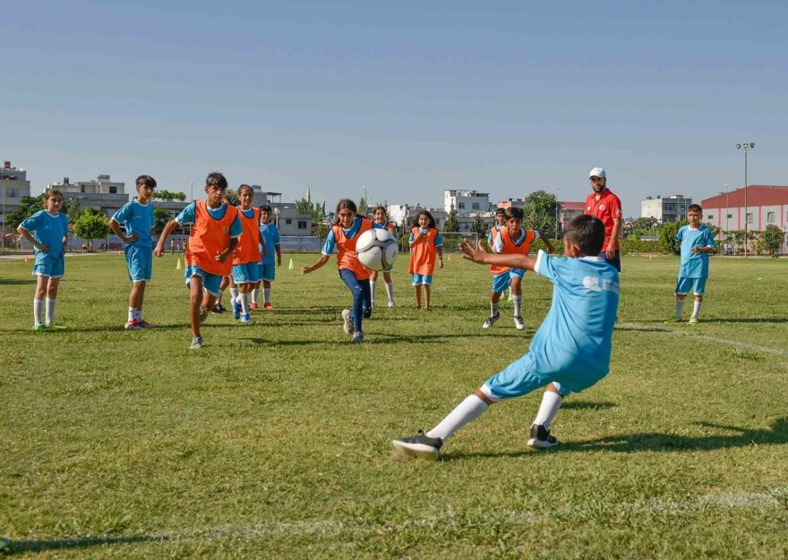 Adana Büyükşehir Belediyesi yaz spor okulları için kayıtlar başladı