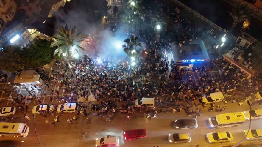 Adana Demirspor Avrupa’da, Adanalı sokaklarda