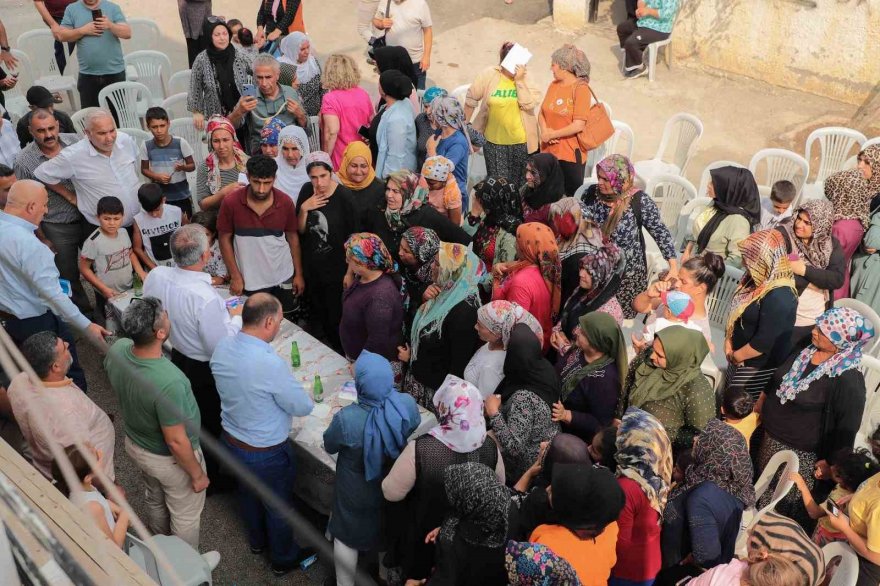 Başkan Karalar, sorunları birinci ağızdan dinliyor