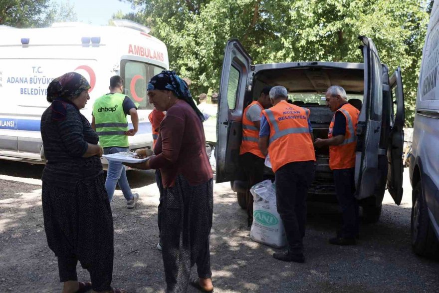 Kozan Belediyesi Aşevi kazanları depremzedeler için kaynıyor