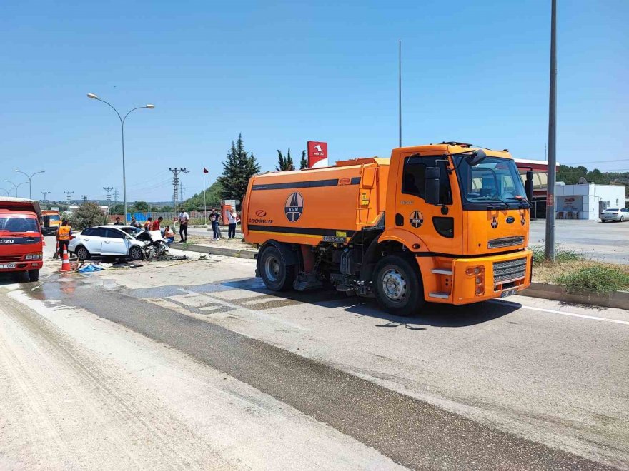 Adana’da trafik kazası: 1 ölü, 3 yaralı