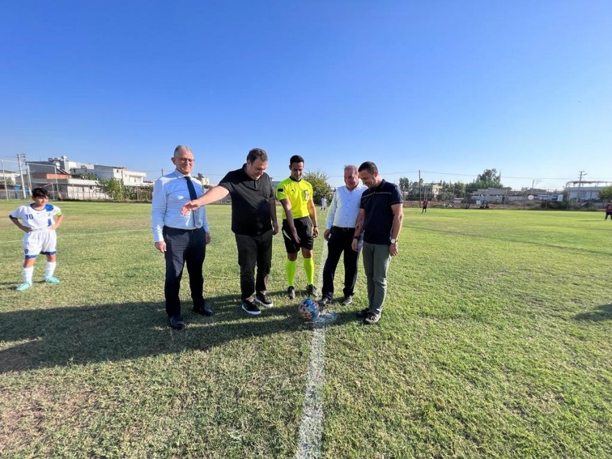 Söğütlü Futbol Tesislerinde ilk maç oynandı