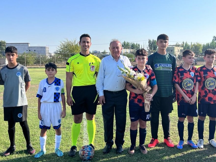 Söğütlü Futbol Tesislerinde ilk maç oynandı