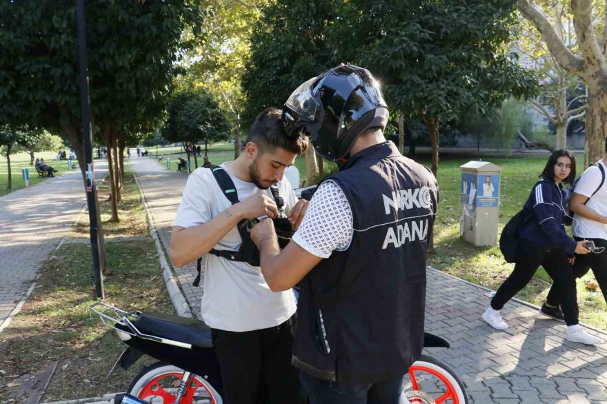 Narkotim polisleri hız kesmeden uygulamalarını sürdürüyor