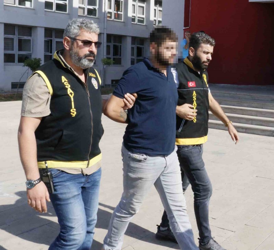 Kadın hırsız, arkadaşlarıyla birlikte motosiklet çaldı