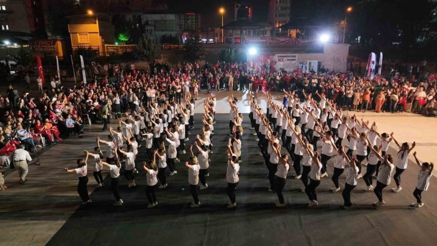 Seyhan’da Cumhuriyet Bayramı coşkusu