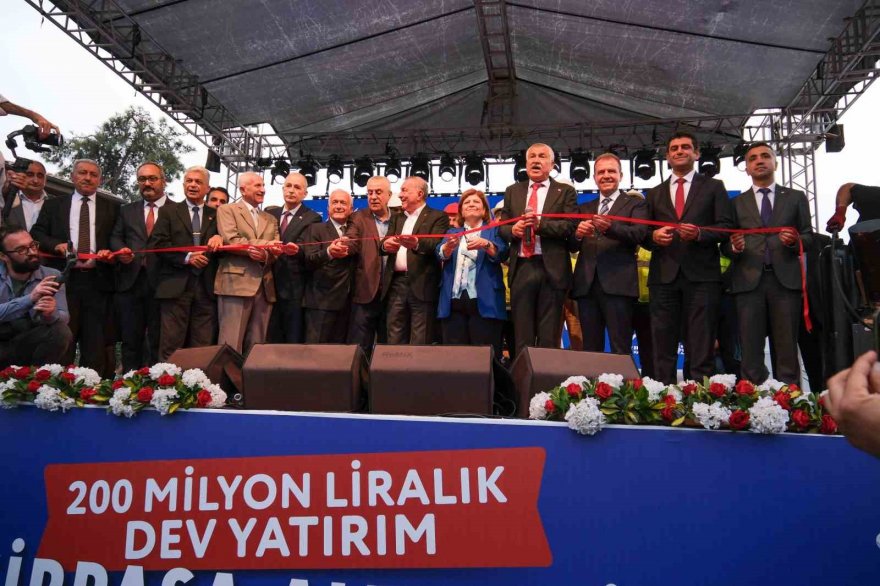 200 milyon liraya mal olan Şakirpaşa Alt Geçidi’nin açılışı gerçekleştirildi