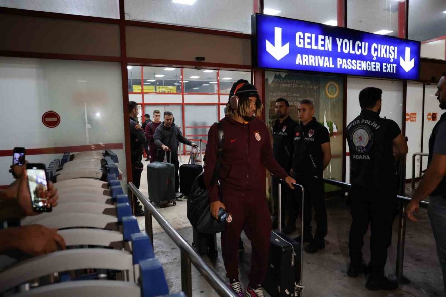 Galatasaray, Adana’ya geldi