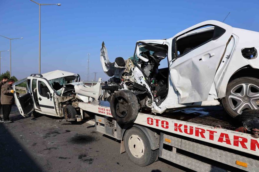 Adana otoyolunda ters yön faciası: 3 kişi hayatını kaybetti